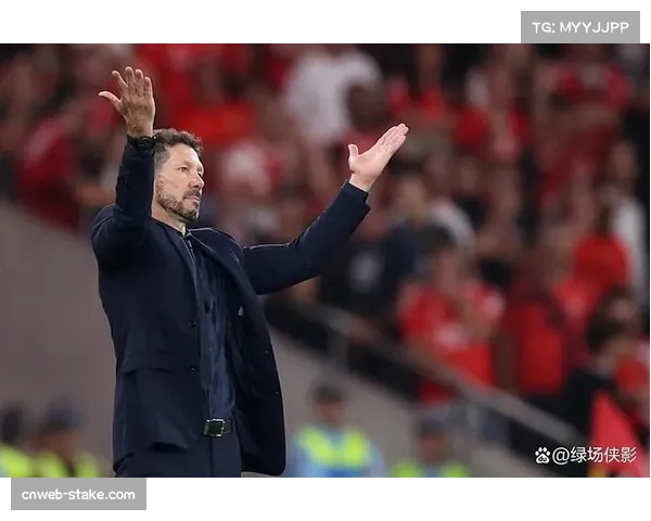 马竞宣布与防守中场续约,视其为未来三年防守体系核心 马竞宣布与防守中场续约,视其为未来三年防守体系核心