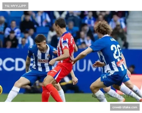 马竞教练组引入新设备,专项演练应对赫罗纳的定位球战术 马竞教练组引入新设备,专项演练应对赫罗纳的定位球战术